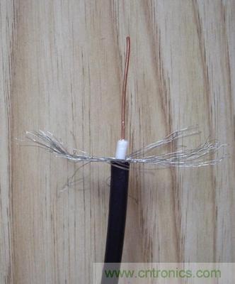 最簡(jiǎn)單使用的天線&mdash;&mdash;罐頭天線，可做正饋大鍋饋源！ 