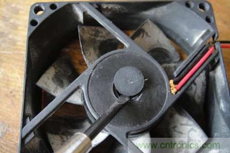 想減少電費嗎？DIY一個迷你風力發(fā)電機吧