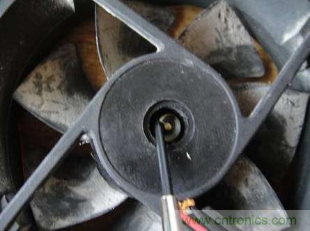 想減少電費嗎？DIY一個迷你風力發(fā)電機吧