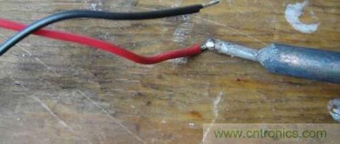 想減少電費嗎？DIY一個迷你風力發(fā)電機吧