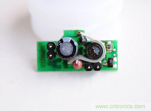 【拆解】走進(jìn)傳呼時(shí)代，天價(jià)傳呼機(jī)拆解探奇