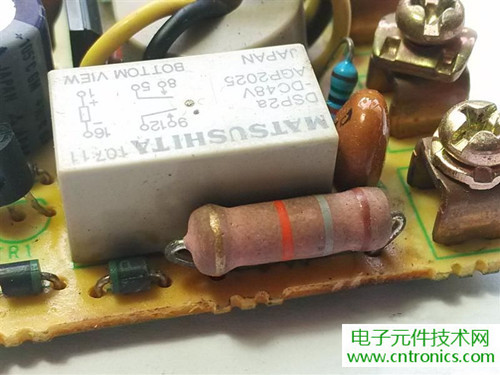 漏電保護器拆解：結(jié)構(gòu)有差異，做工不錯