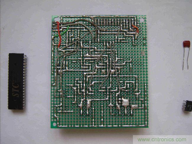 DIY集電容、電感和頻率為一體的測(cè)量?jī)x器