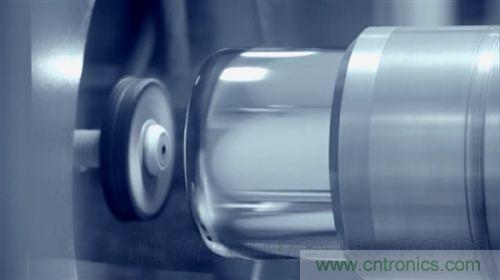 顛覆傳統(tǒng)設(shè)計(jì)，蘋(píng)果全新Mac Pro生產(chǎn)線探秘