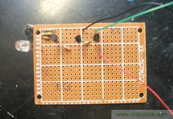 DIY教程:高靈敏度光敏小夜燈