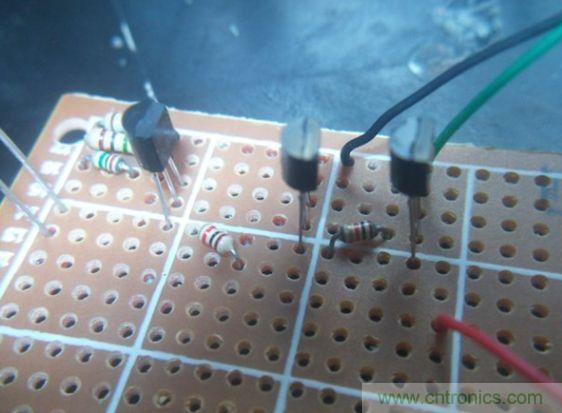 DIY教程:高靈敏度光敏小夜燈