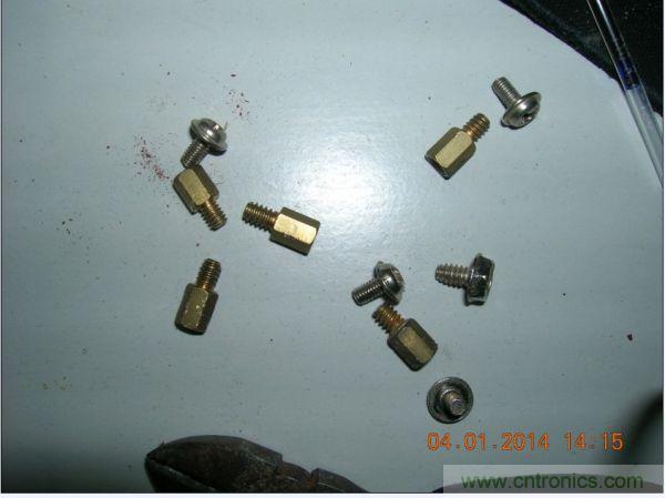 巧奪天工！大神利用山寨功放為高性價(jià)比逆變器&ldquo;穿新衣&rdquo;