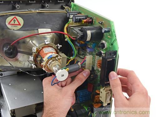 拆！古董級Macintosh 128K電腦