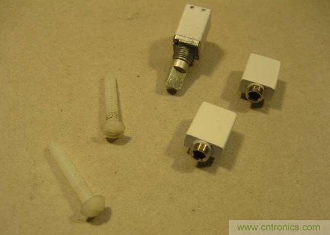 我就是這么牛！DIY IPod 耳放!