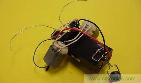 手把手教你自制甲殼蟲(chóng)機(jī)器人