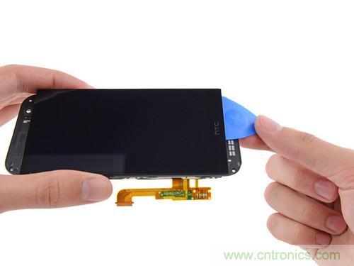 牛人強(qiáng)拆！新HTC One(M8)真機(jī)精密做工難修理