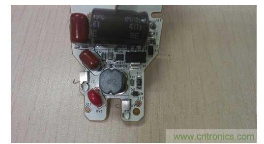 二、連接方式：