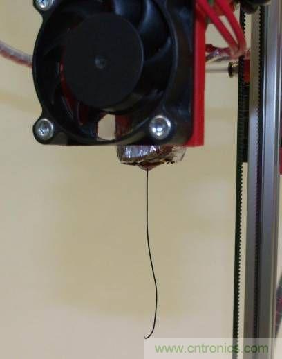 變廢為寶，看老式DVD如何改造成3D打印機？