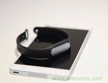 小米手環(huán)光感版體驗(yàn)：便宜實(shí)惠，功能尚可