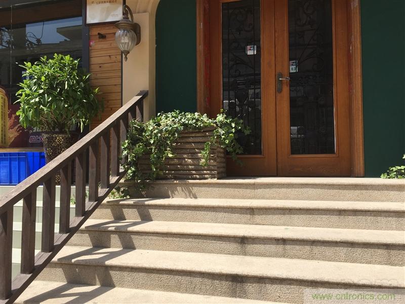 無邊框的 nubia Z9 ，一款既有驚喜，又有驚艷的智能手機