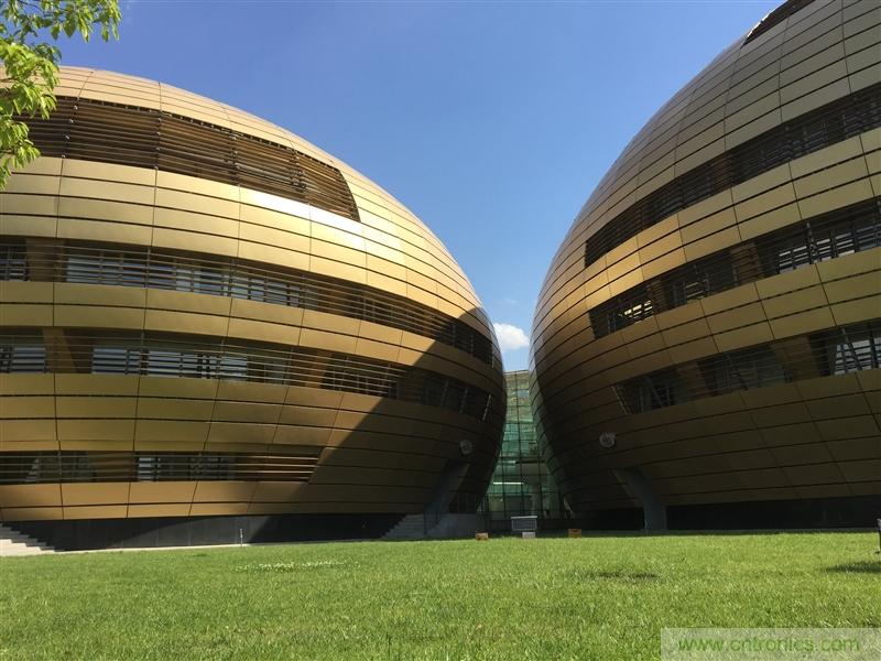 無邊框的 nubia Z9 ，一款既有驚喜，又有驚艷的智能手機