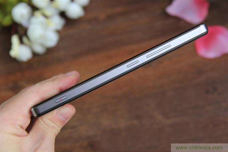 無邊框的 nubia Z9 ，一款既有驚喜，又有驚艷的智能手機