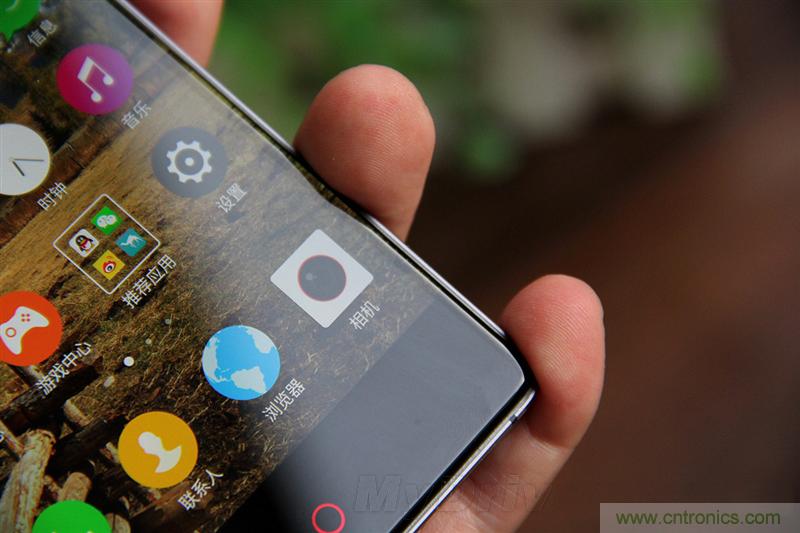 無邊框的 nubia Z9 ，一款既有驚喜，又有驚艷的智能手機