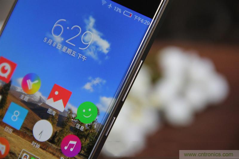 無邊框的 nubia Z9 ，一款既有驚喜，又有驚艷的智能手機