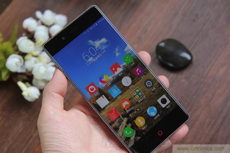 無邊框的 nubia Z9 ，一款既有驚喜，又有驚艷的智能手機