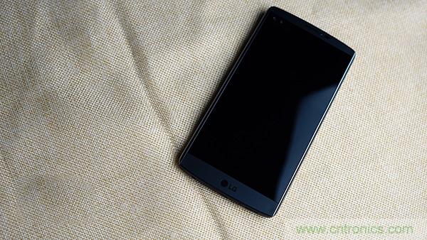 業(yè)界良心 LG V10 評(píng)測(cè):剛毅、冷峻，不失人性化