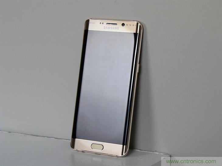 三星S6 edge+評(píng)測：擊退note 5，帶著雙曲屏卷土重來