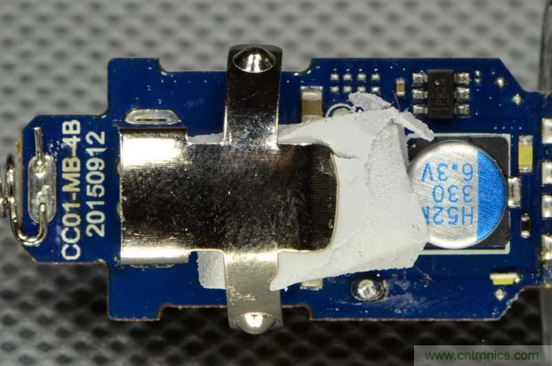 小米車載充電器拆解評測：49元能讓這枚&ldquo;子彈&rdquo;飛多遠？