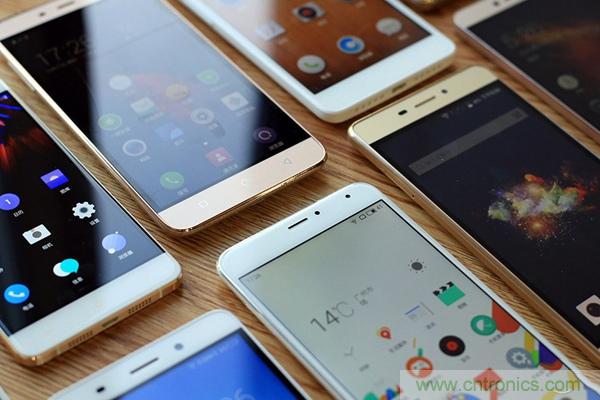 2015年9款千元智能手機(jī)橫評(píng)：誰(shuí)才是紅海霸主？