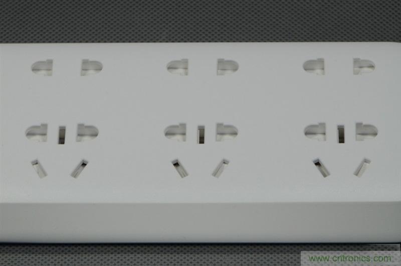 做工怒贊 神秘芯片！小米智能插線板拆解、評測