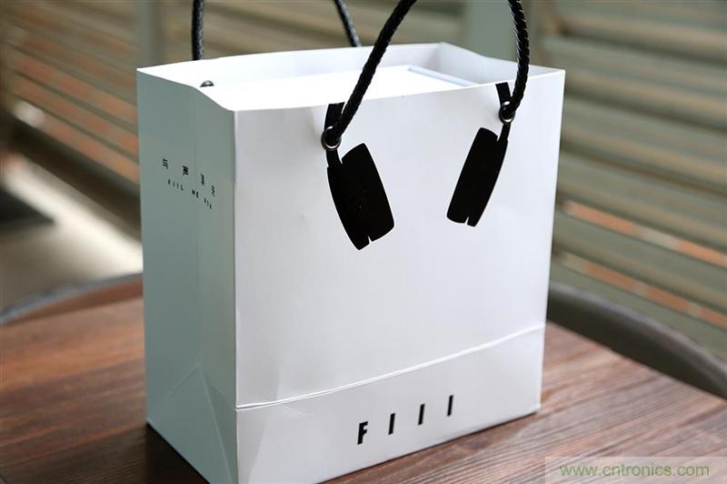 頭條哥的夢想之作！FIIL耳機(jī)能讓汪峰上頭條否？