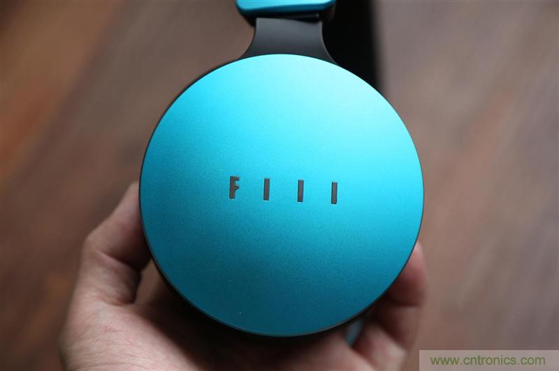 頭條哥的夢想之作！FIIL耳機(jī)能讓汪峰上頭條否？