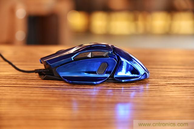 左手寫愛，右手寫他&mdash;&mdash;從此鍵盤鼠標不分家！