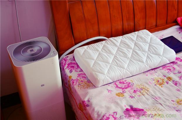 這個枕頭不僅能挽救睡眠還能挽救婚姻！