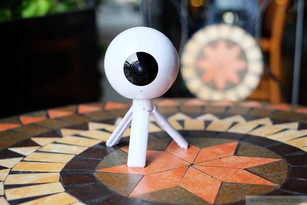 造型神似BB8，讓照片翻滾起來&mdash;&mdash;暴風魔眼