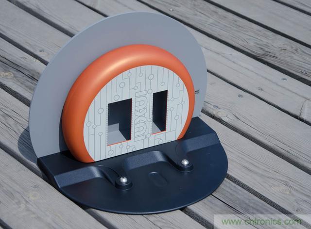 智能導(dǎo)航掃地機(jī)器人，以內(nèi)更靠譜！