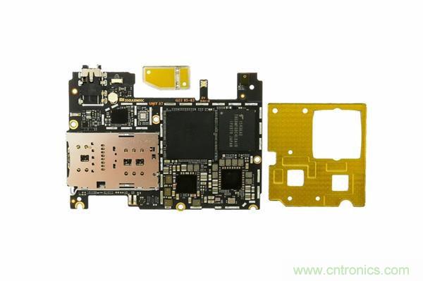 小米手機4S超詳細拆解:內(nèi)外硬件大升級