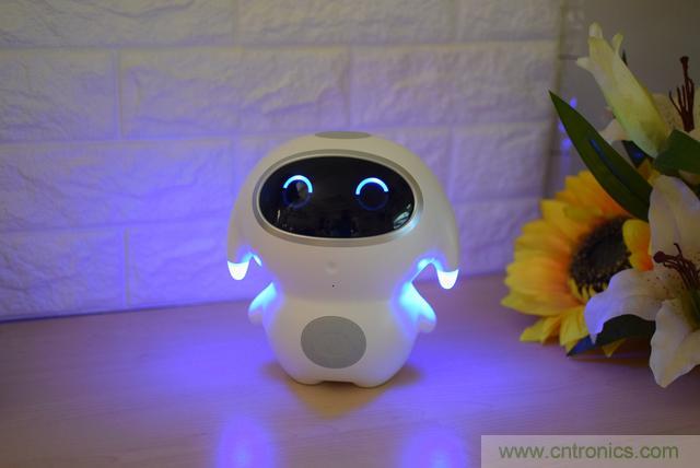 &ldquo;爸爸再不陪我，我就長(zhǎng)大了&rdquo;&mdash;&mdash;小騰機(jī)器人