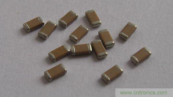 在電源電路和信號電路中電容有何用處？