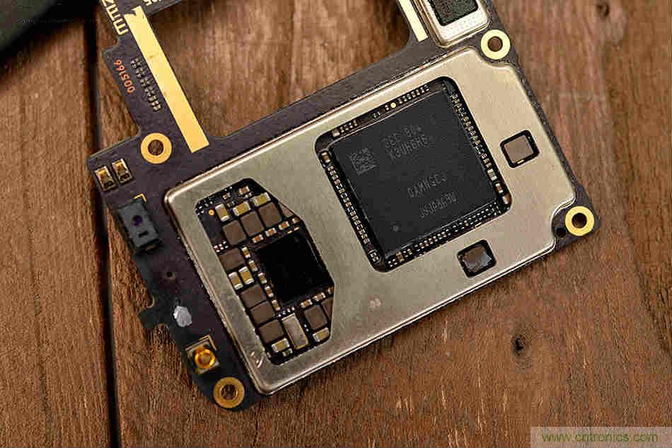 拆解魅族15 Plus：玩轉(zhuǎn)了新概念，但其工藝究竟如何？