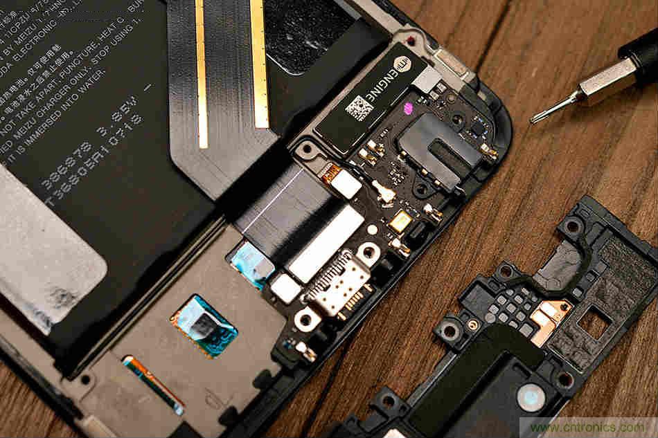 拆解魅族15 Plus：玩轉(zhuǎn)了新概念，但其工藝究竟如何？