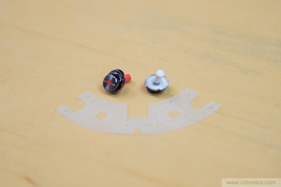 拆解戴森吹風機：近三千元的價格貴在哪？