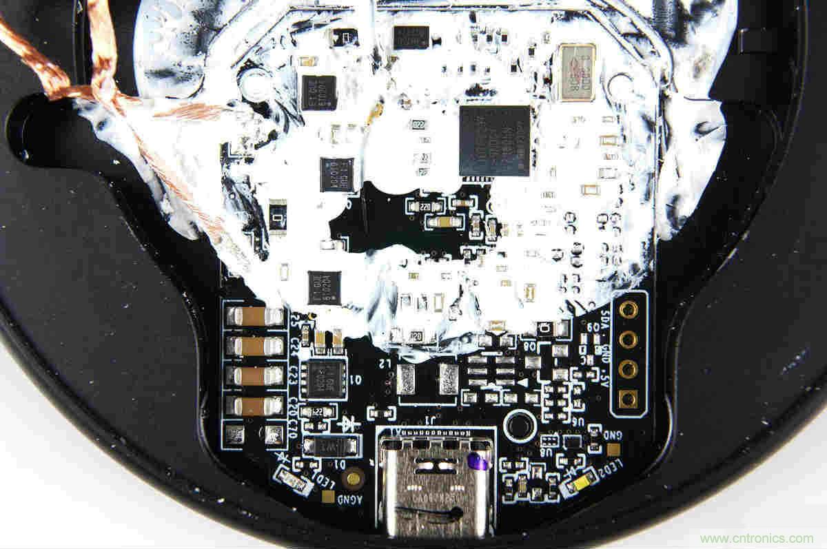 拆解對比：系出同門，小米、紫米無線充電器的差別有多大？