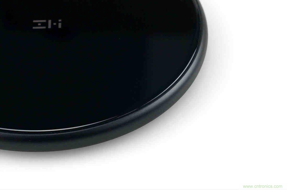 拆解對比：系出同門，小米、紫米無線充電器的差別有多大？