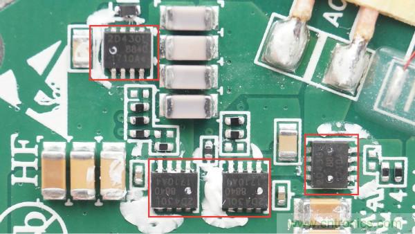 拆解華為保時(shí)捷設(shè)計(jì)快充無(wú)線充電器：憑啥能賣(mài)699？