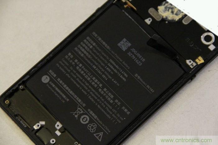 堅果R1拆解：內(nèi)部設(shè)計究竟如何？