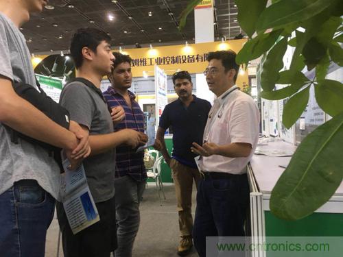 2018物博會(huì)：我愛(ài)方案網(wǎng)展區(qū)人氣高漲，吸引央企和地方官員高度關(guān)注