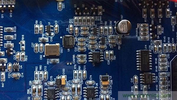 如何&ldquo;布局&rdquo;電路上的貼片電容才會降低寄生電感？