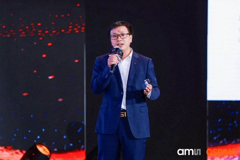 光顯技術(shù)新突破：艾邁斯歐司朗OSTAR光源賦能零跑C11 AR-HUD