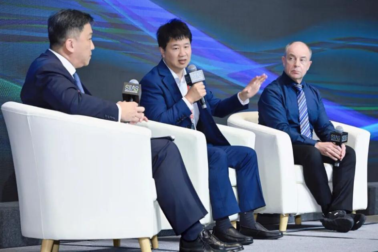 聚焦AI時(shí)代“芯”動(dòng)力，安謀科技亮相香港國際半導(dǎo)體峰會(huì)，與全球領(lǐng)袖同場論道