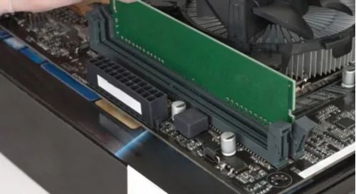 選擇正確的設(shè)備監(jiān)測(cè)電池溫度 選擇正確的設(shè)備監(jiān)測(cè)電池溫度